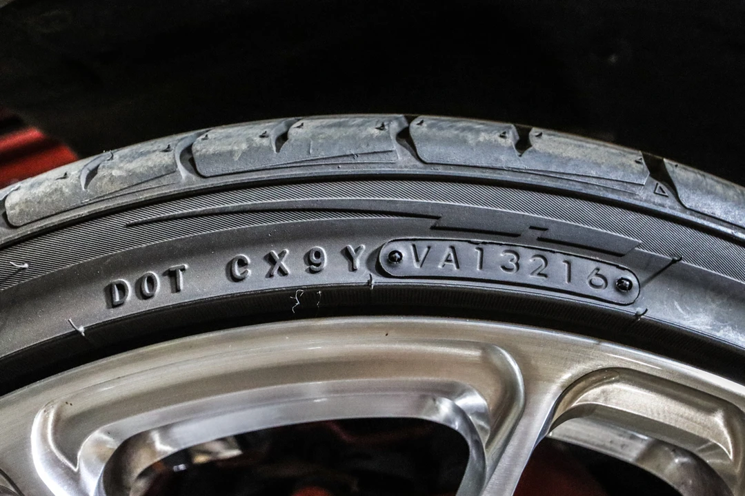 2001 Porsche 996 Turbo - Image 29 of 31