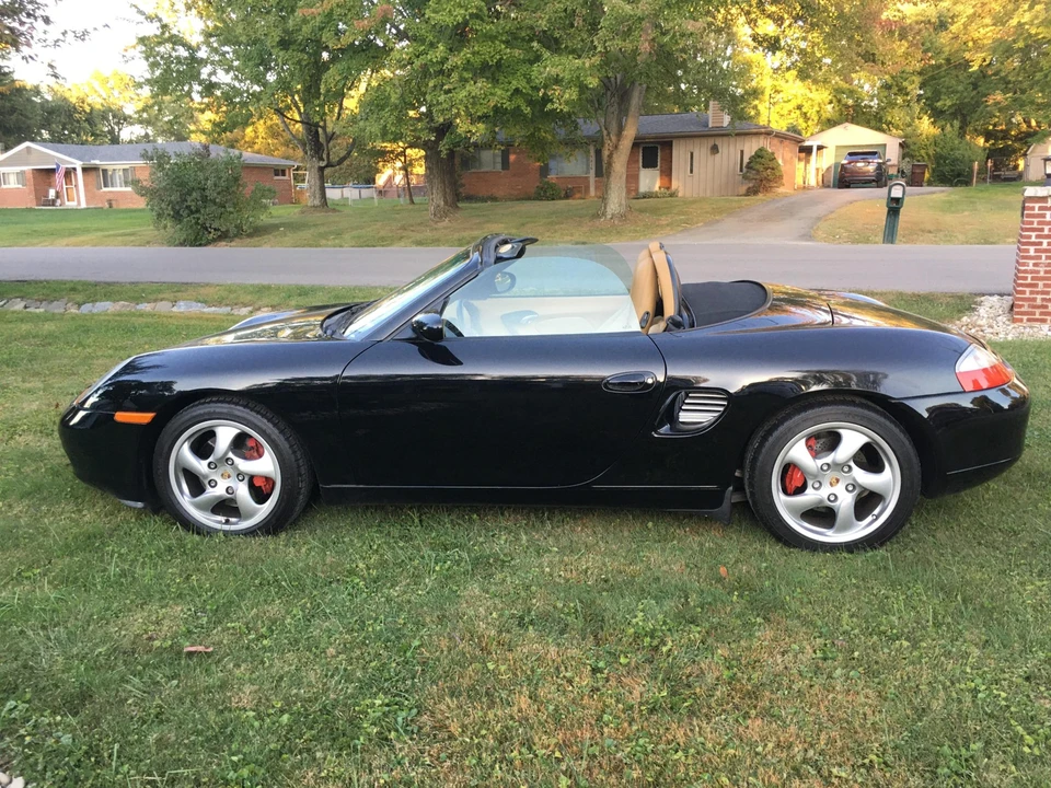 2001 Porsche 986 Boxster S - Image 2 of 31