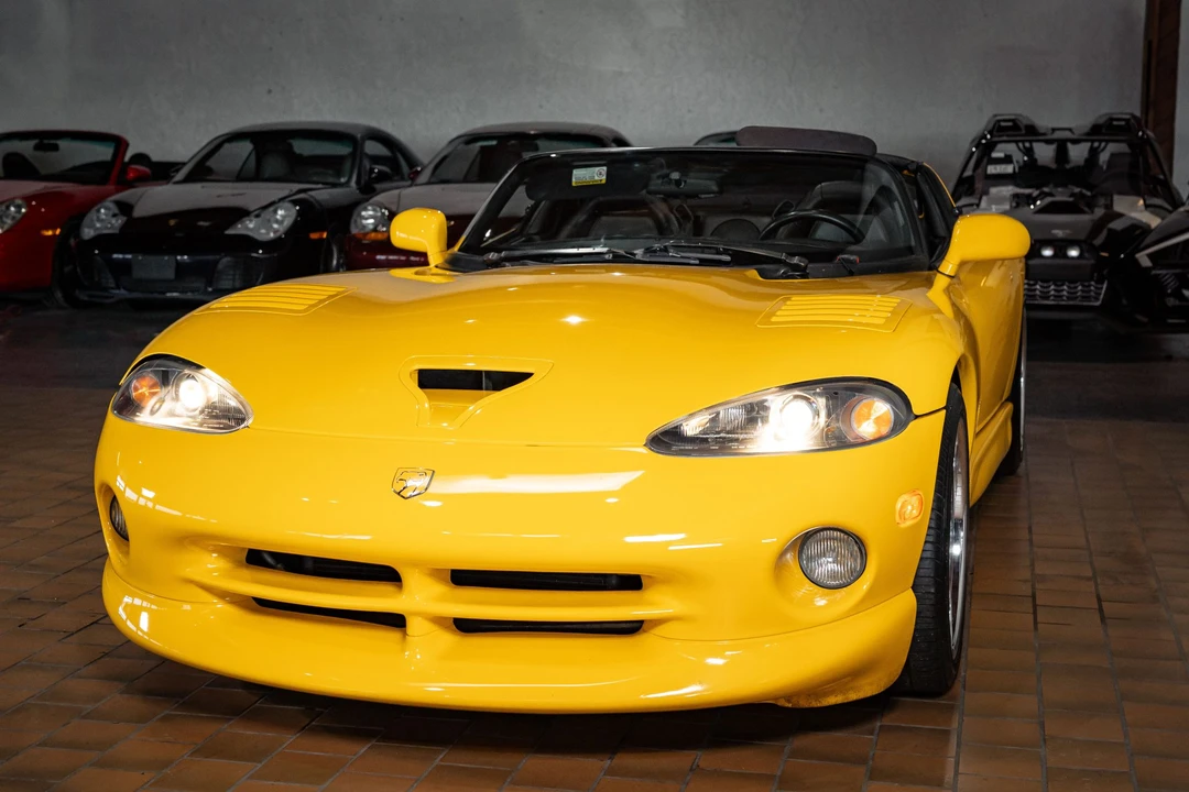 2002 Dodge Viper 2nd Gen - Image 5 of 31