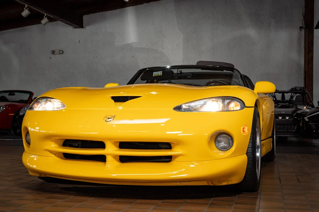 2002 Dodge Viper 2nd Gen - Image 4 of 31