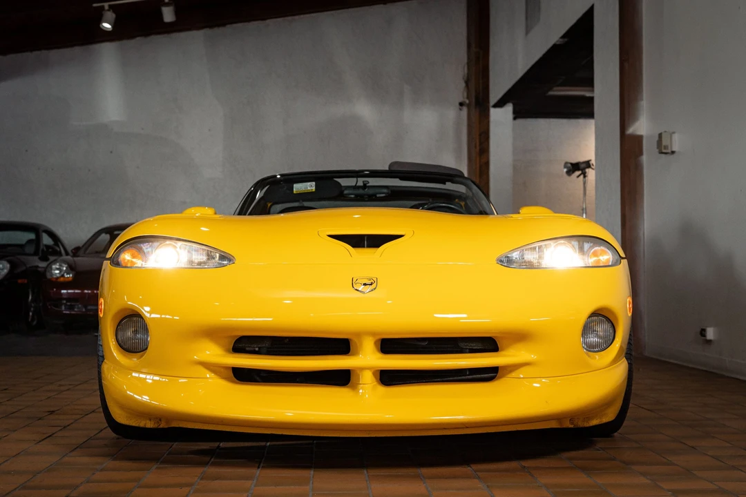 2002 Dodge Viper 2nd Gen - Image 9 of 31