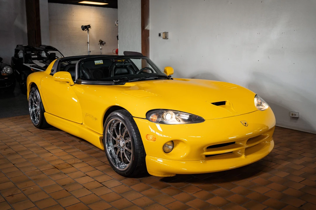 2002 Dodge Viper 2nd Gen - Image 15 of 31