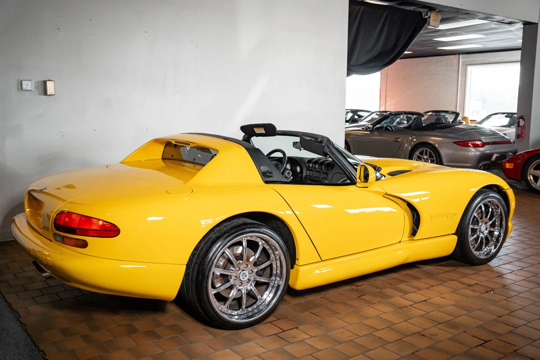 2002 Dodge Viper 2nd Gen - Image 26 of 31