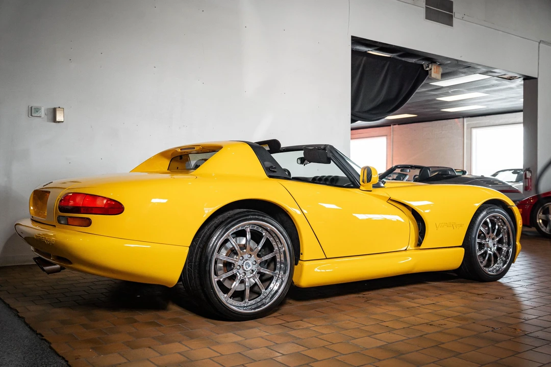 2002 Dodge Viper 2nd Gen - Image 27 of 31