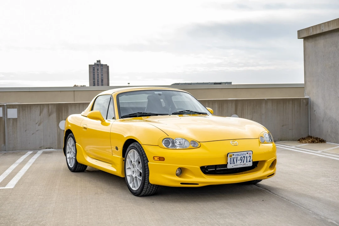 2002 Mazda NB MX-5 Miata - Image 2 of 31