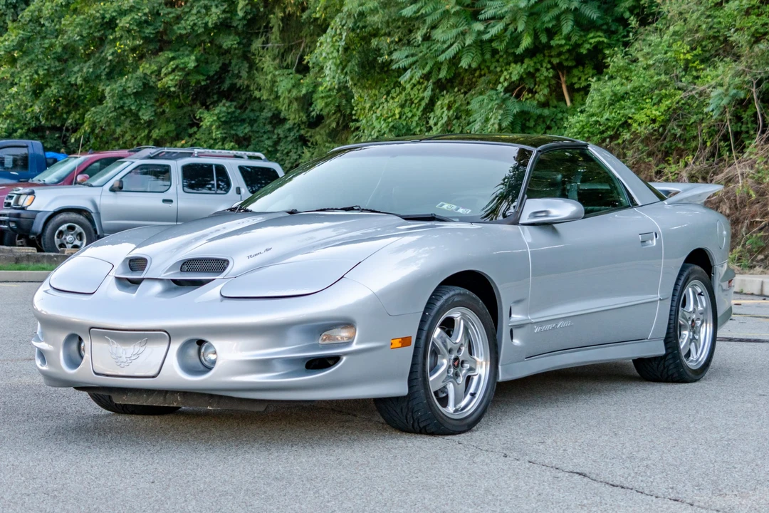 2002 Pontiac Firebird Trans Am 4th Gen - Image 2 of 31