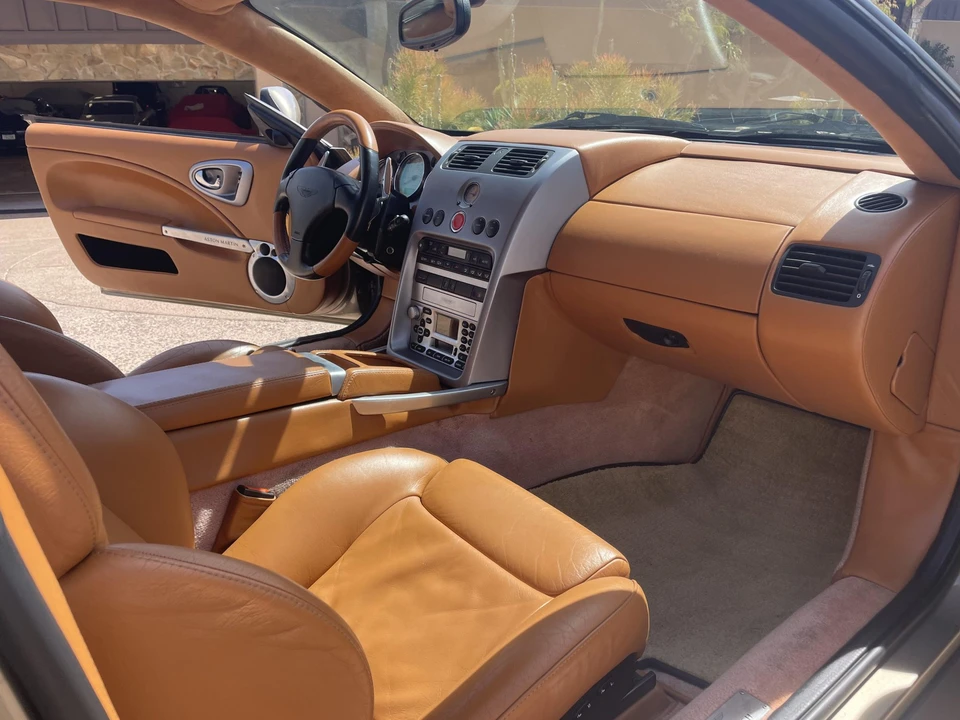 2003 Aston Martin Vanquish 1st Gen - Image 25 of 31