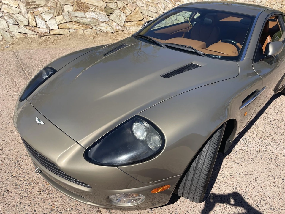2003 Aston Martin Vanquish 1st Gen - Image 11 of 31