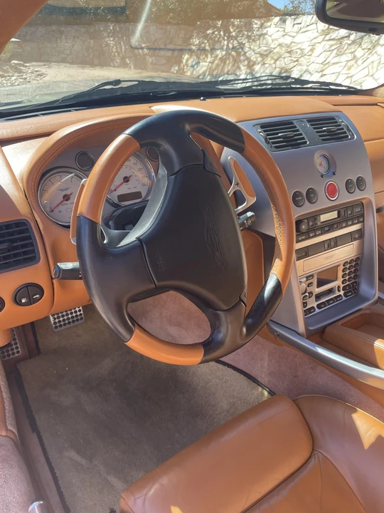 2003 Aston Martin Vanquish 1st Gen - Image 26 of 31