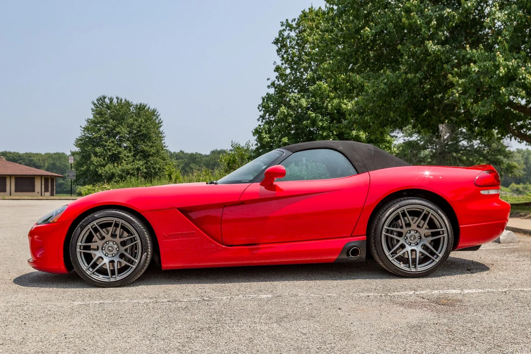 2003 Dodge Viper 3rd Gen - Image 9 of 31