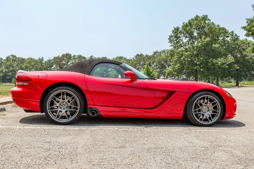 2003 Dodge Viper 3rd Gen - Image 5 of 31