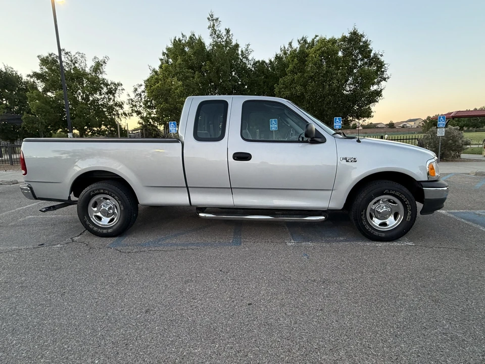 2003 Ford F-150 10th Gen - Image 28 of 31