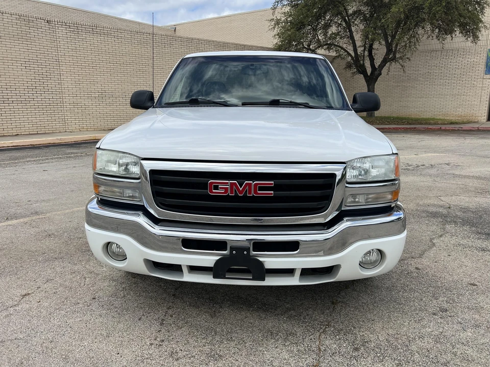 2003 GMC Sierra 2nd Gen - Image 13 of 31