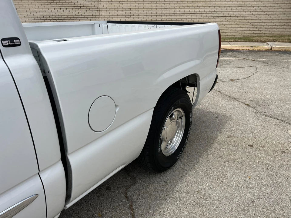 2003 GMC Sierra 2nd Gen - Image 21 of 31