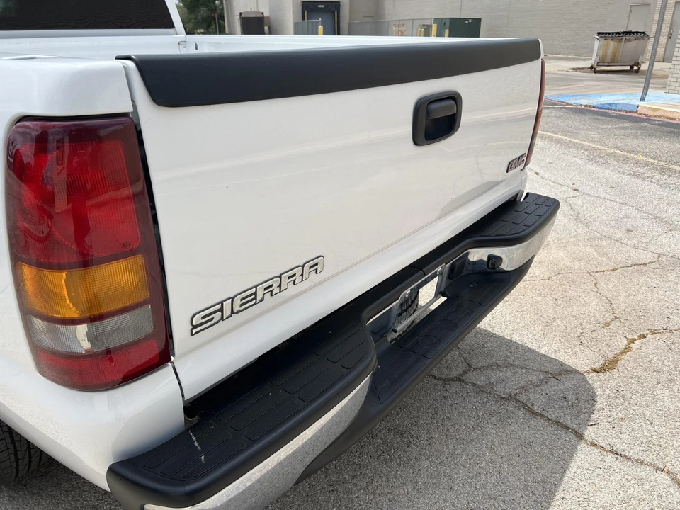 2003 GMC Sierra 2nd Gen - Image 26 of 31