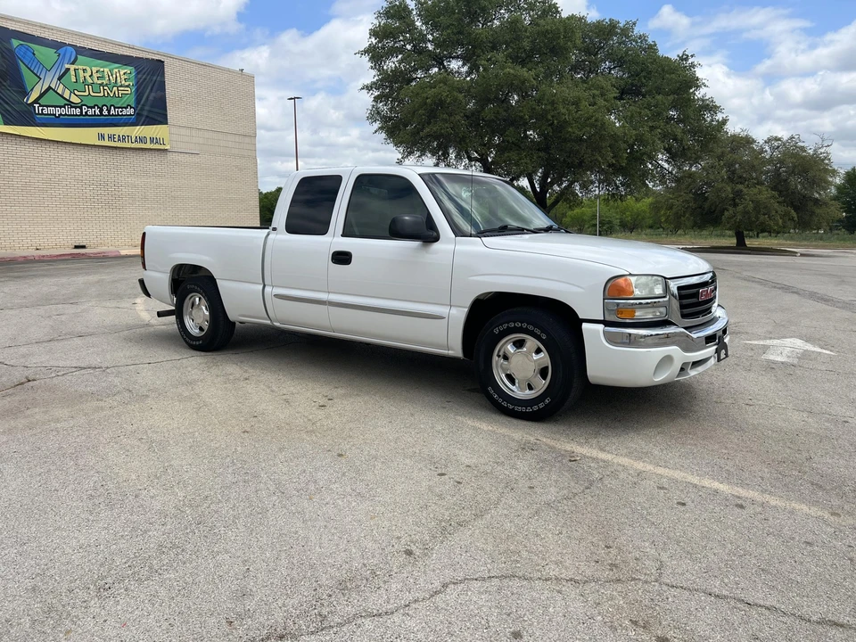 2003 GMC Sierra 2nd Gen - Image 12 of 31