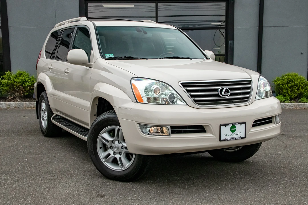 2003 Lexus GX 1st Gen - Image 2 of 31