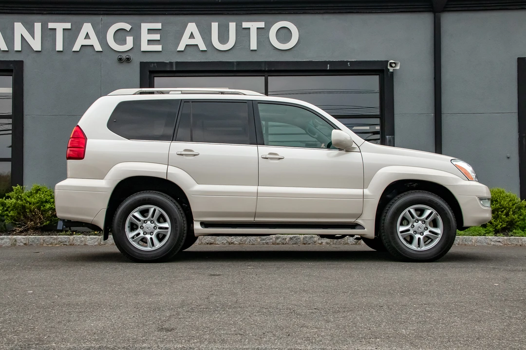 2003 Lexus GX 1st Gen - Image 21 of 31