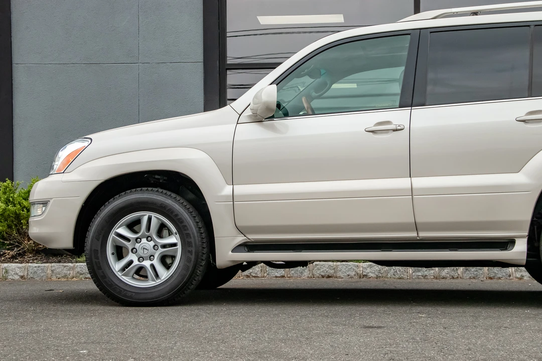 2003 Lexus GX 1st Gen - Image 22 of 31
