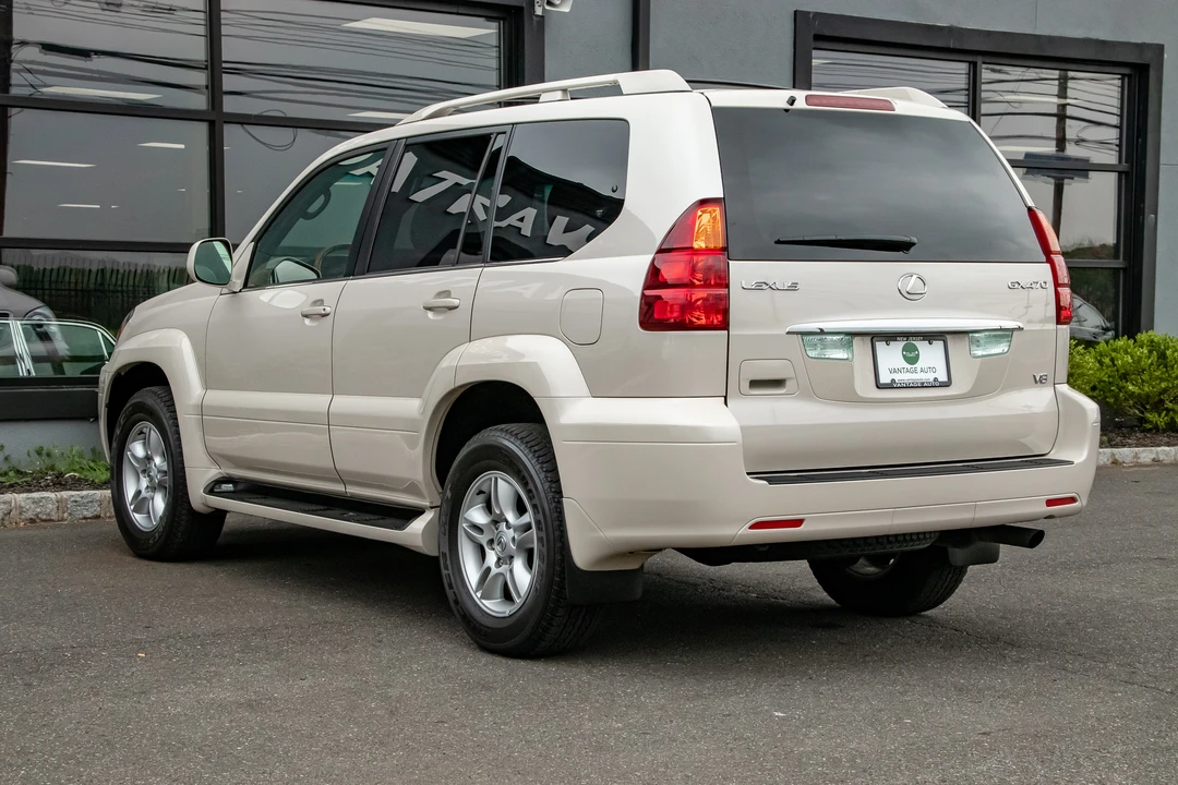 2003 Lexus GX 1st Gen - Image 16 of 31