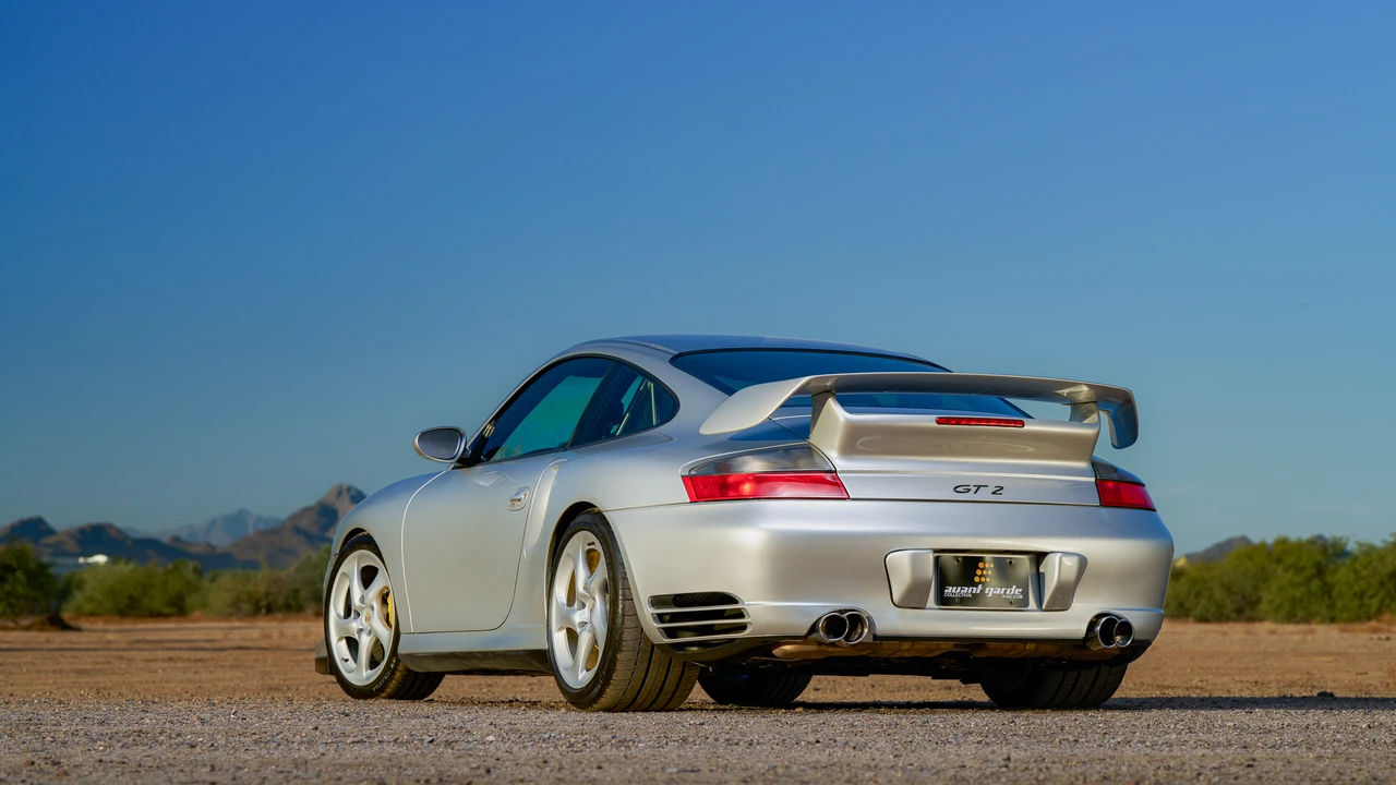 2003 Porsche 996 GT2 - Image 16 of 31