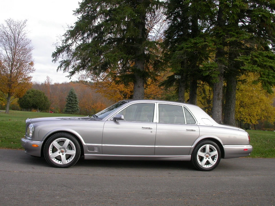 2004 Bentley Arnage R & RL - Image 12 of 31