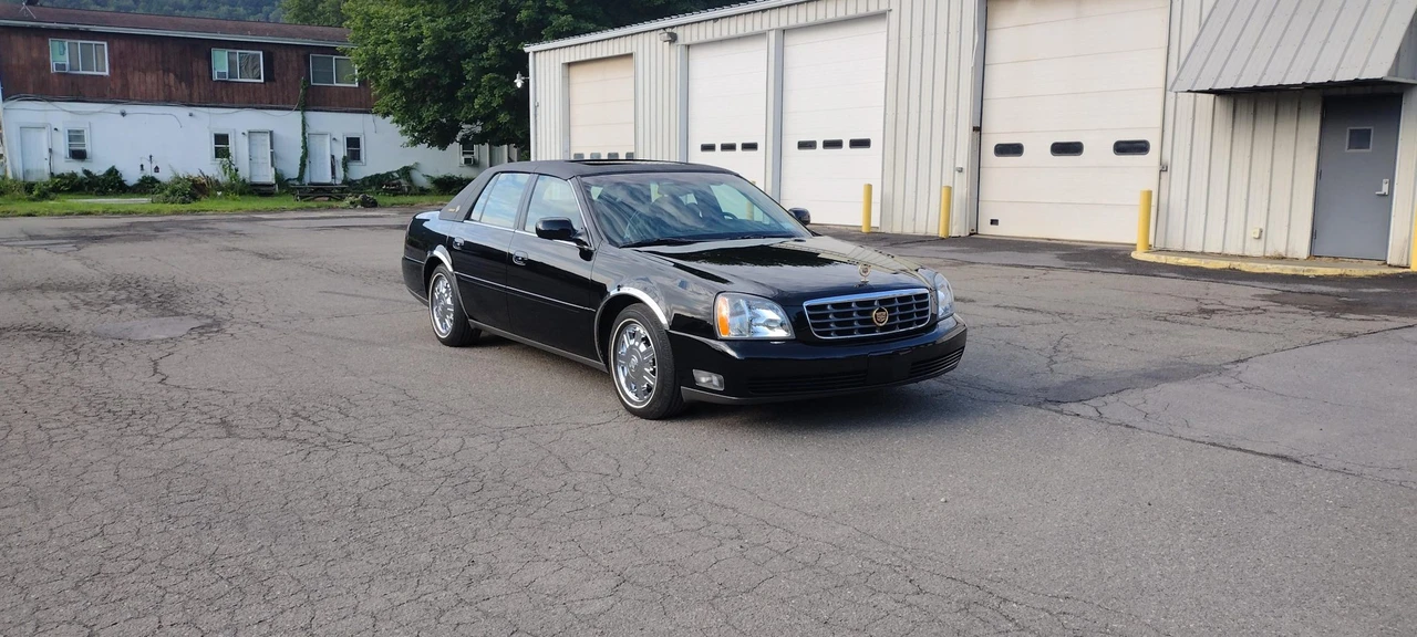 2004 Cadillac DeVille 8th Gen - Image 4 of 31