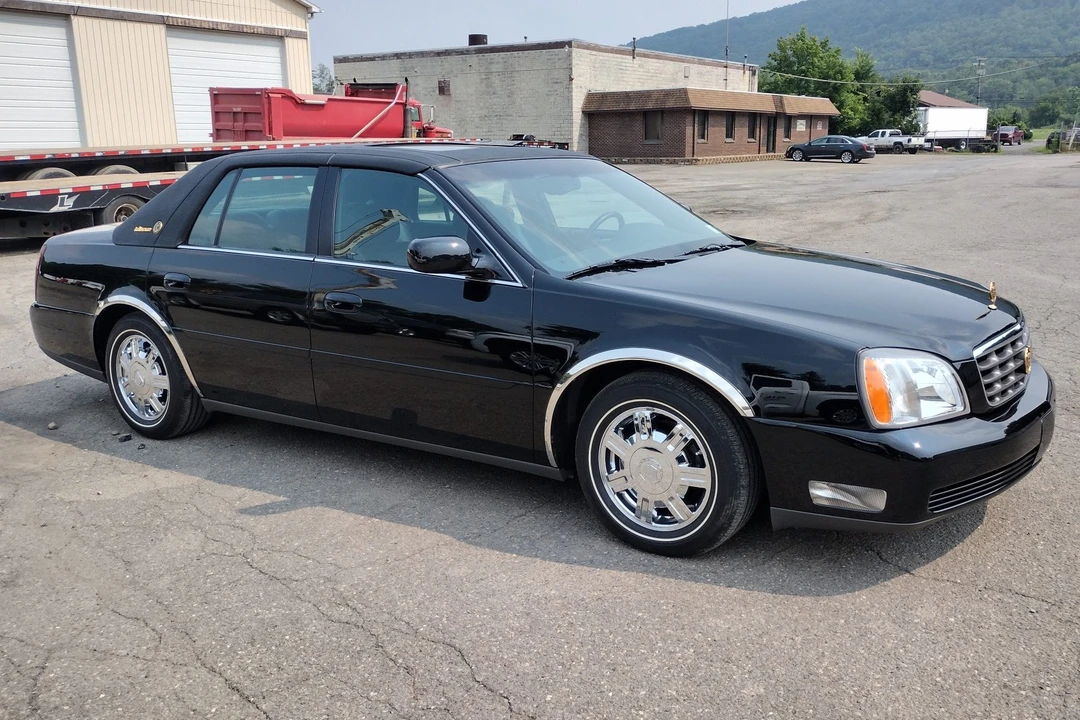 2004 Cadillac DeVille 8th Gen - Image 14 of 31