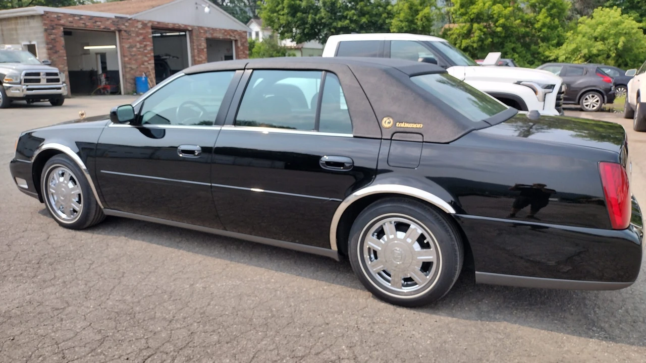 2004 Cadillac DeVille 8th Gen - Image 18 of 31
