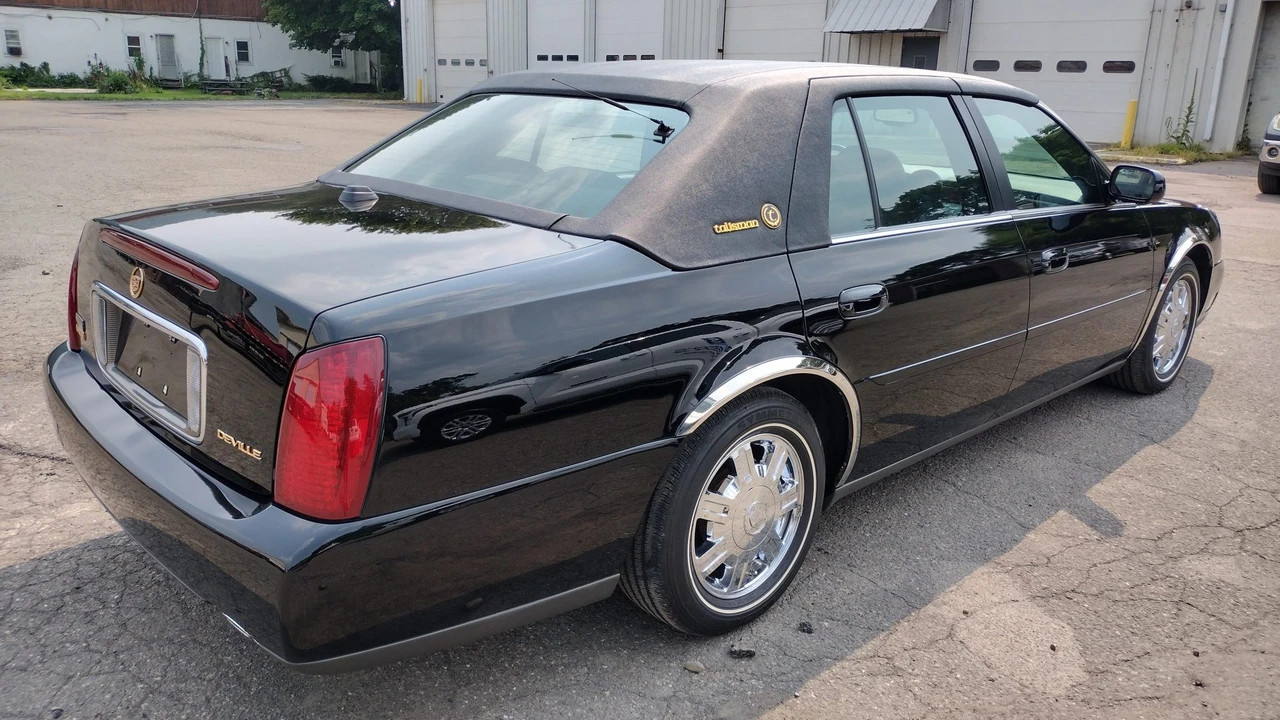2004 Cadillac DeVille 8th Gen - Image 16 of 31
