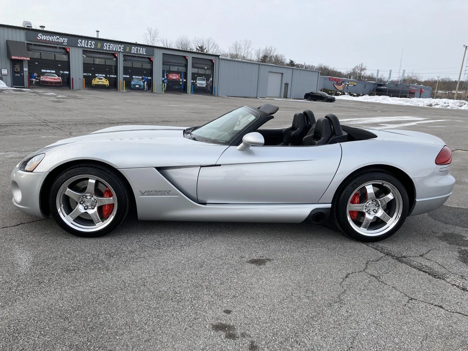 2004 Dodge Viper 3rd Gen - Image 3 of 31