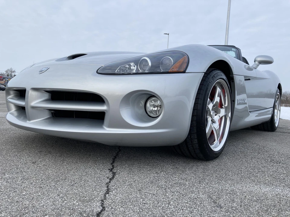 2004 Dodge Viper 3rd Gen - Image 2 of 31
