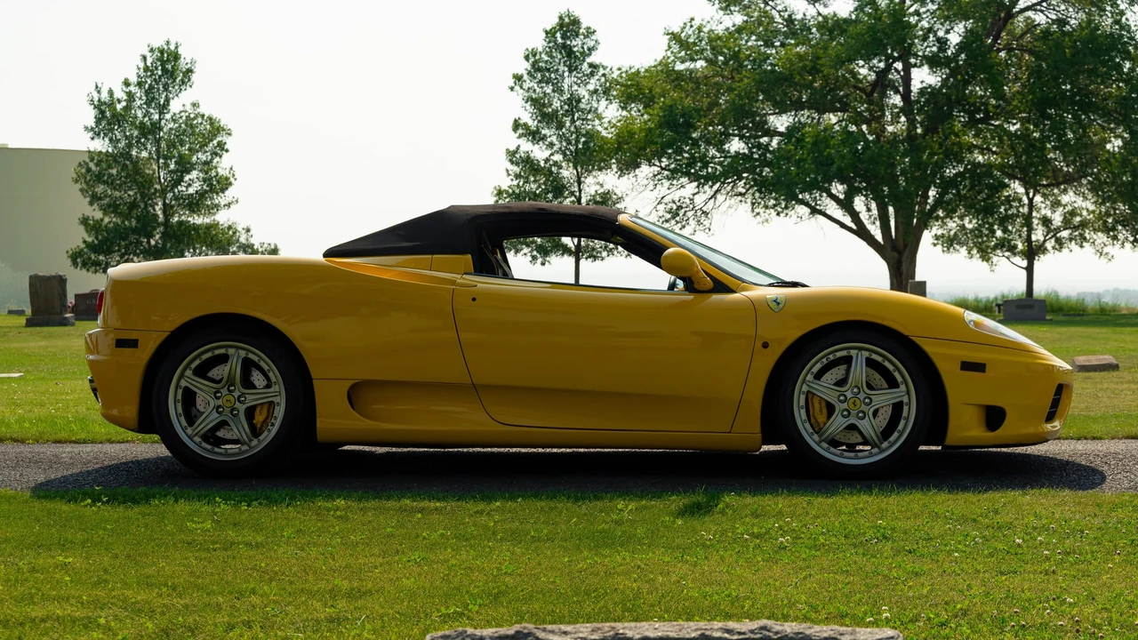 2004 Ferrari 360 Spider - Image 5 of 31