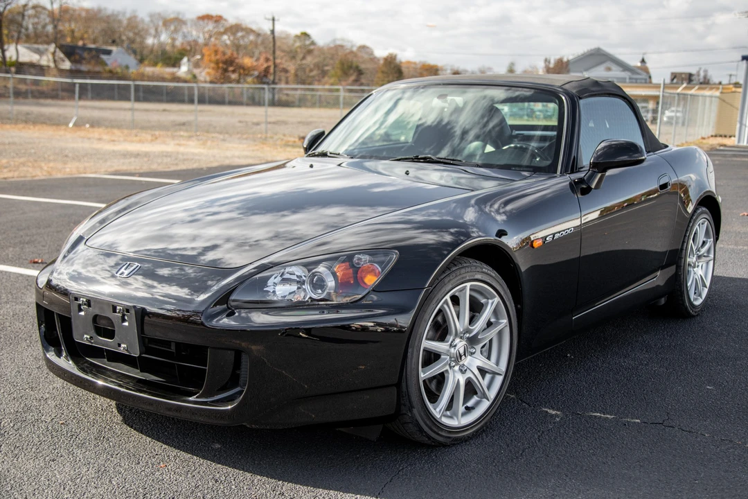 2004 Honda AP2 S2000 - Image 2 of 31