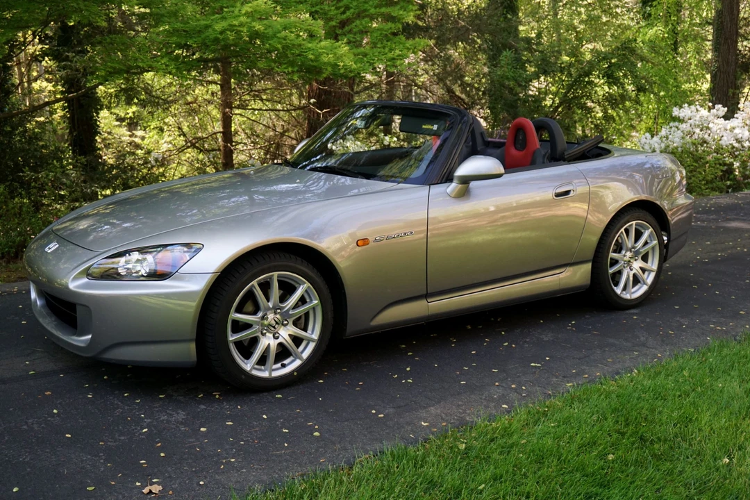 2004 Honda AP2 S2000 - Image 2 of 31