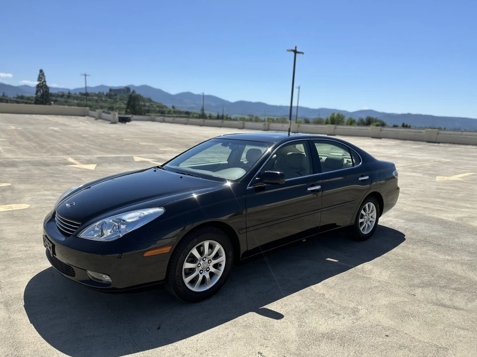 2004 Lexus ES 4th Gen - Image 5 of 31