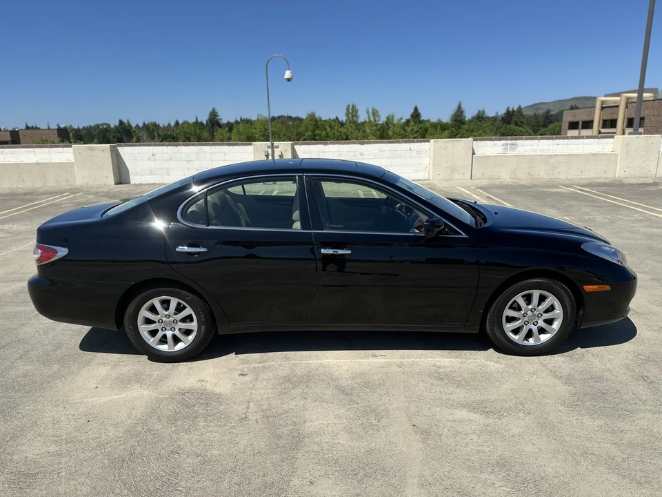 2004 Lexus ES 4th Gen - Image 30 of 31