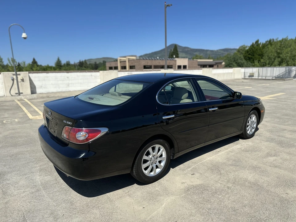 2004 Lexus ES 4th Gen - Image 25 of 31