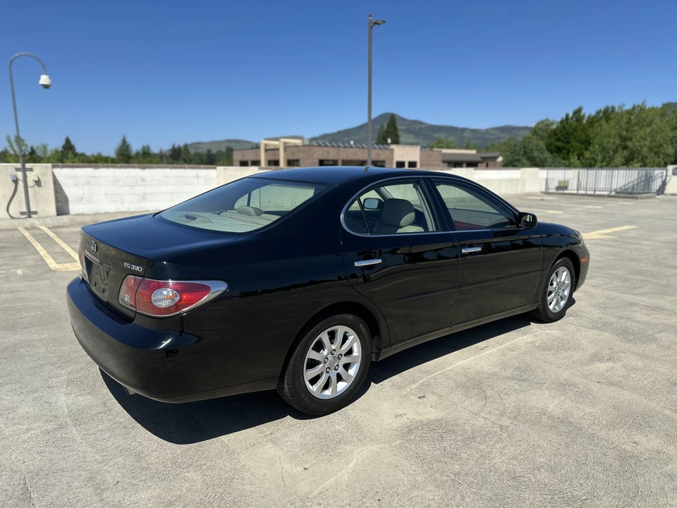 2004 Lexus ES 4th Gen - Image 26 of 31