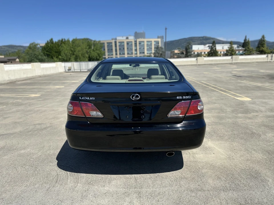2004 Lexus ES 4th Gen - Image 21 of 31