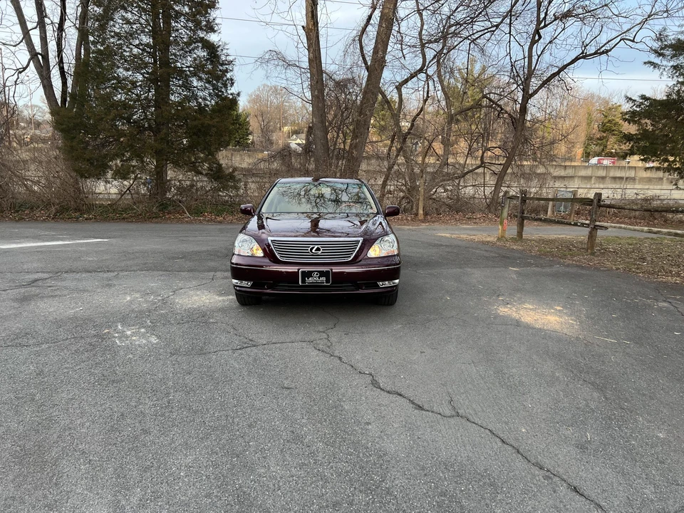 2004 Lexus LS 3rd Gen - Image 2 of 31