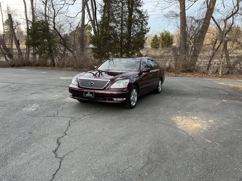 2004 Lexus LS 3rd Gen - Image 3 of 31