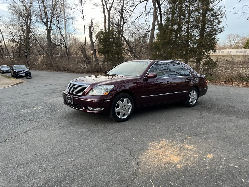 2004 Lexus LS 3rd Gen - Image 5 of 31