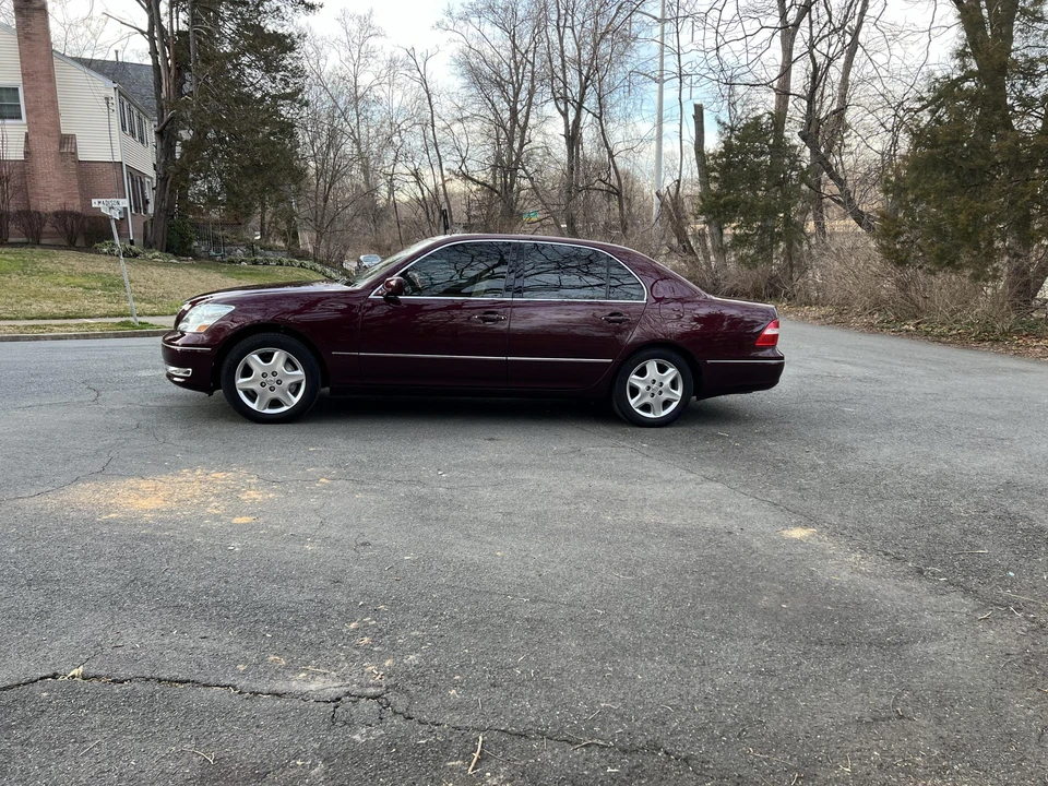 2004 Lexus LS 3rd Gen - Image 8 of 31