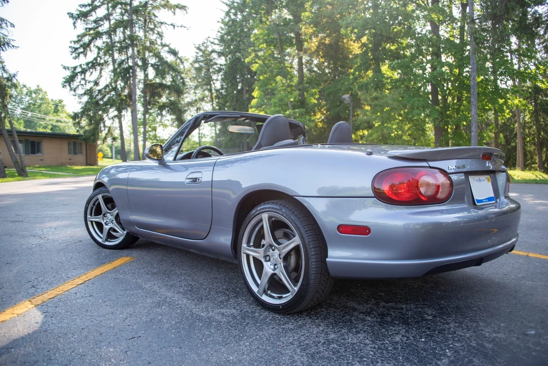 2004 Mazda NB Mazdaspeed MX-5 Miata - Image 15 of 31