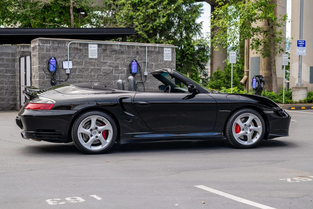 2004 Porsche 996 Turbo - Image 13 of 31