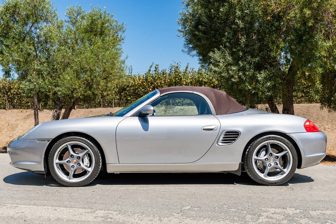 2004 Porsche 986 Boxster S - Image 16 of 31