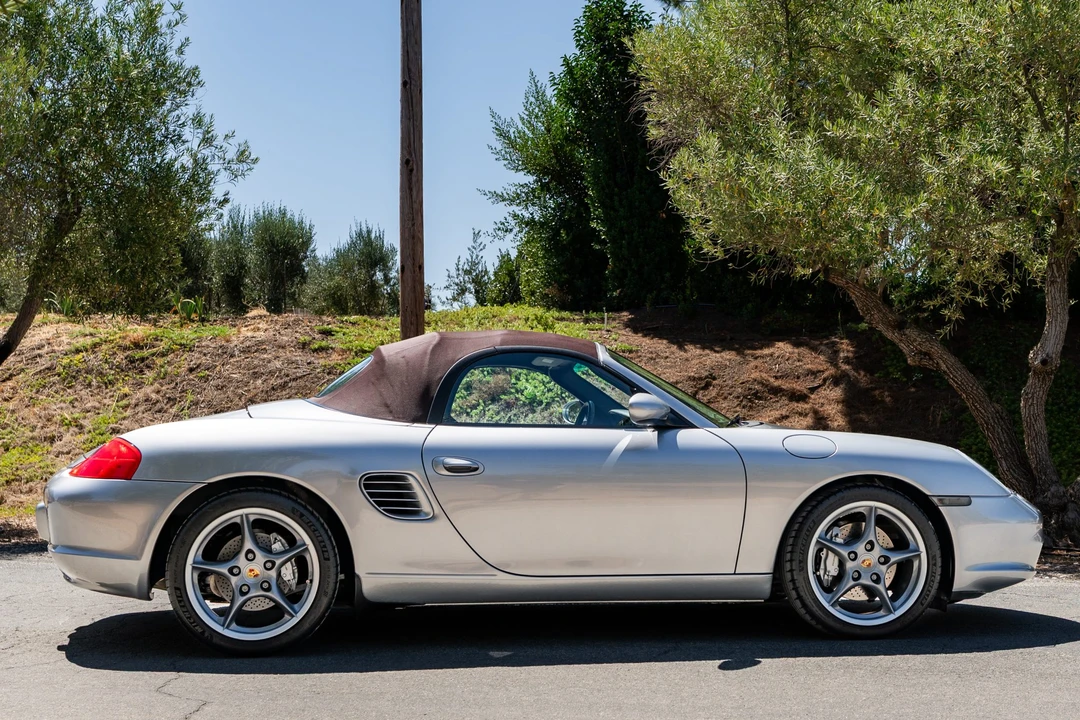 2004 Porsche 986 Boxster S - Image 12 of 31