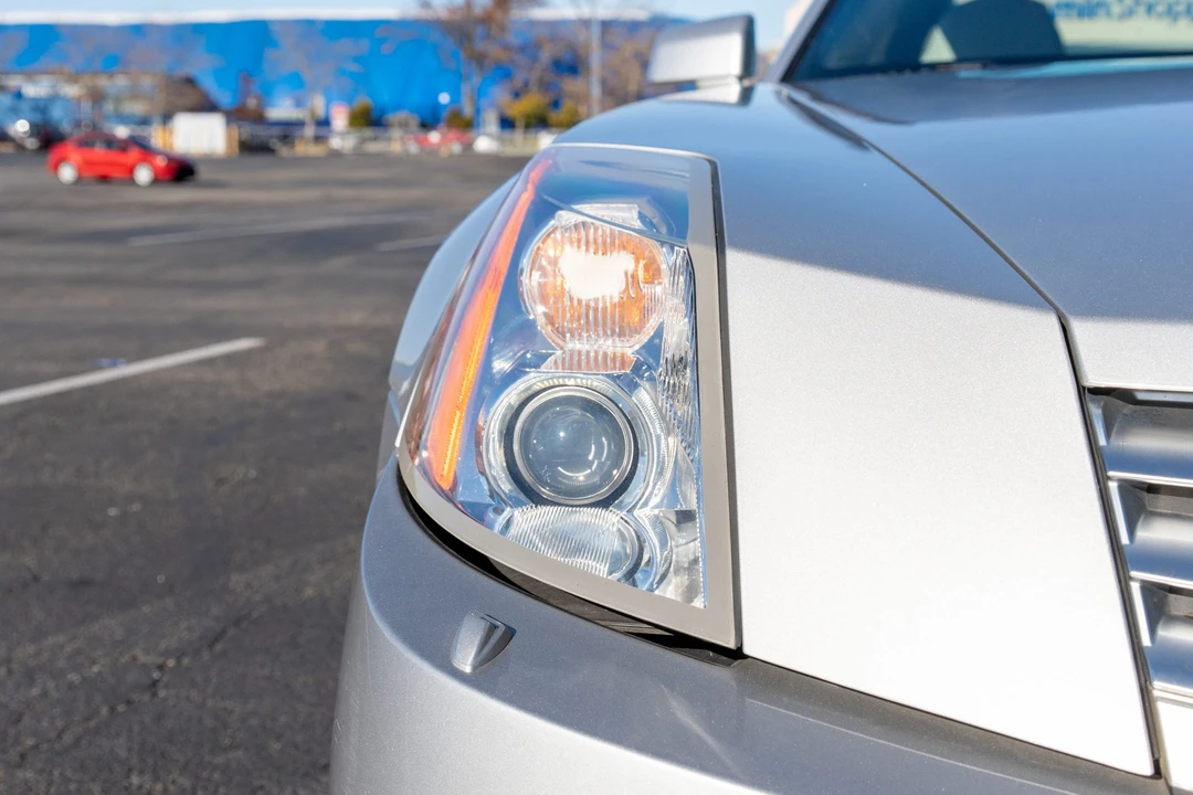 2005 Cadillac XLR - Image 28 of 31