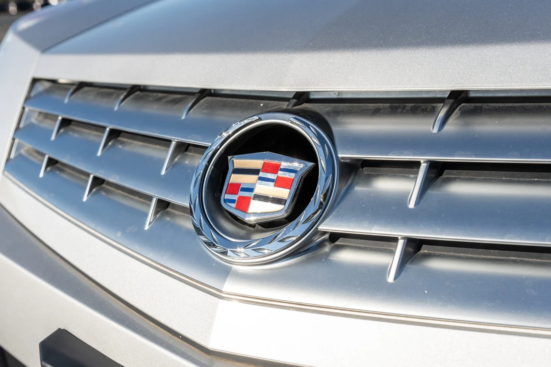2005 Cadillac XLR - Image 28 of 31